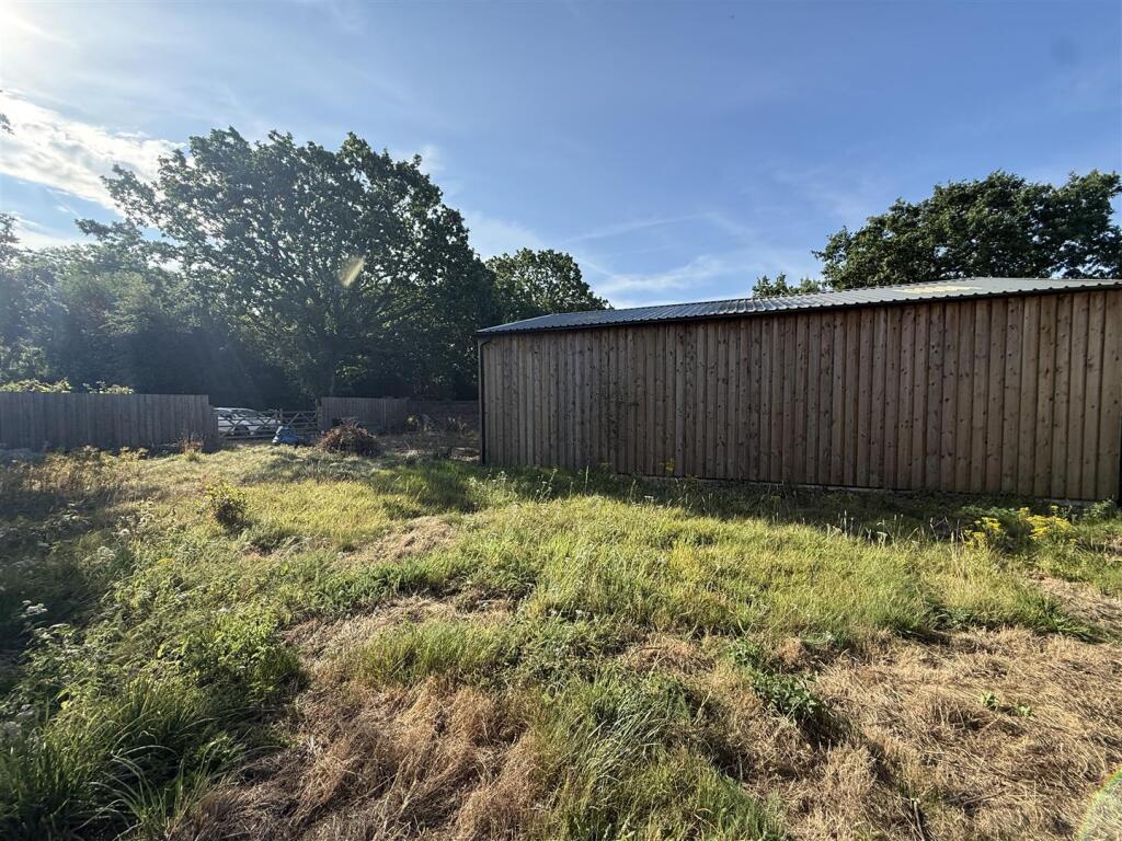 Bell Lane, Brownmoor Lane, Huby - More