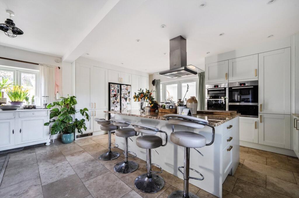 House in East Hampshire, Lindford - View 5