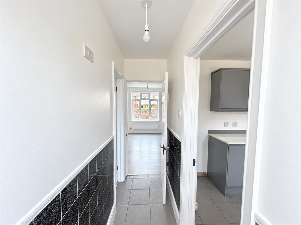 House in Taunton - View 5