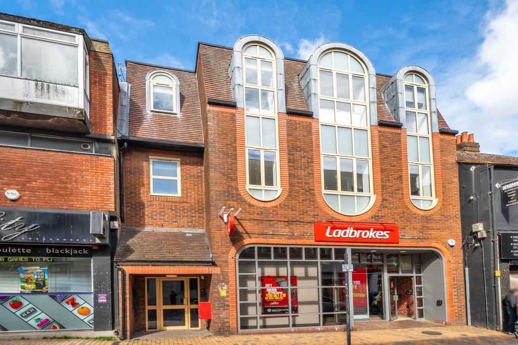 Main image of property: High Street, Maidenhead, SL6