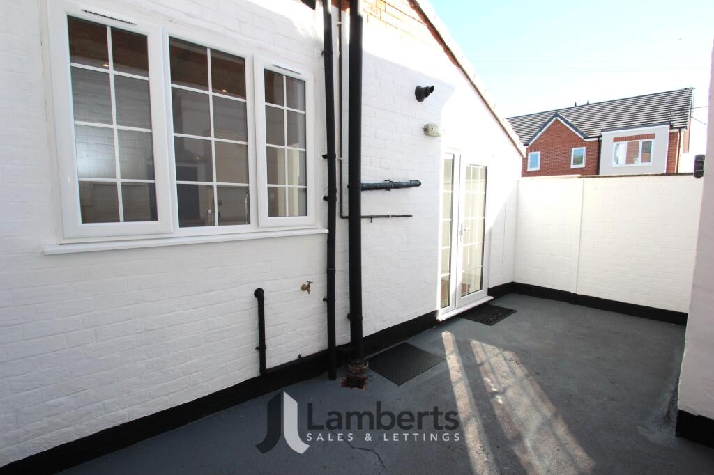 Additional image 13 of New Road, Studley, B80