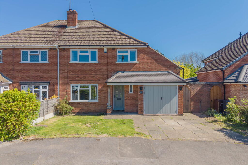 Neville Road, Shirley, Solihull, B90 2QX
