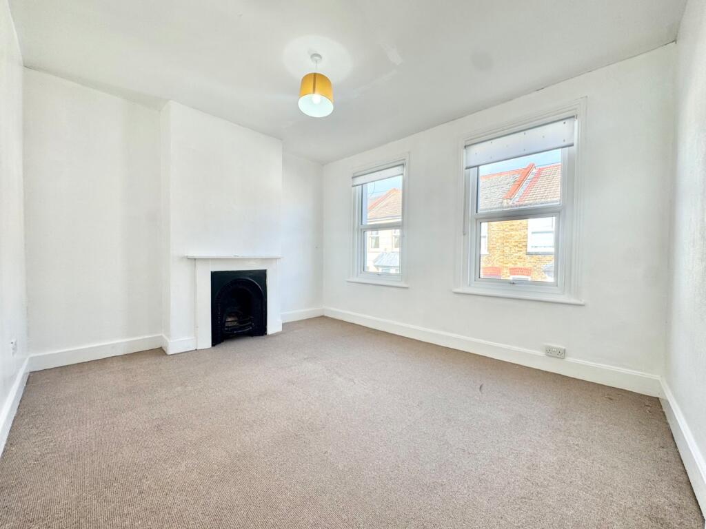 House in Canterbury - More
