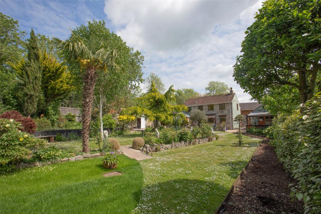 Main image of property: Picts Hill, Huish Episcopi, Langport, Somerset, TA10