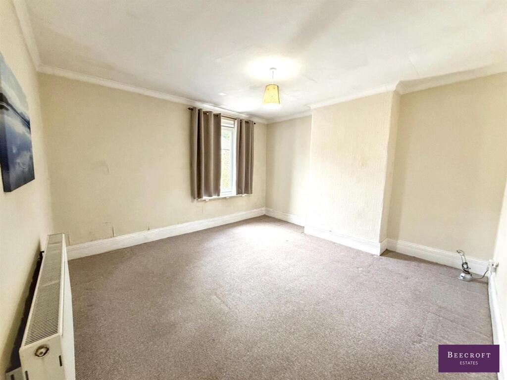 House in Barnsley, South Yorkshire - More
