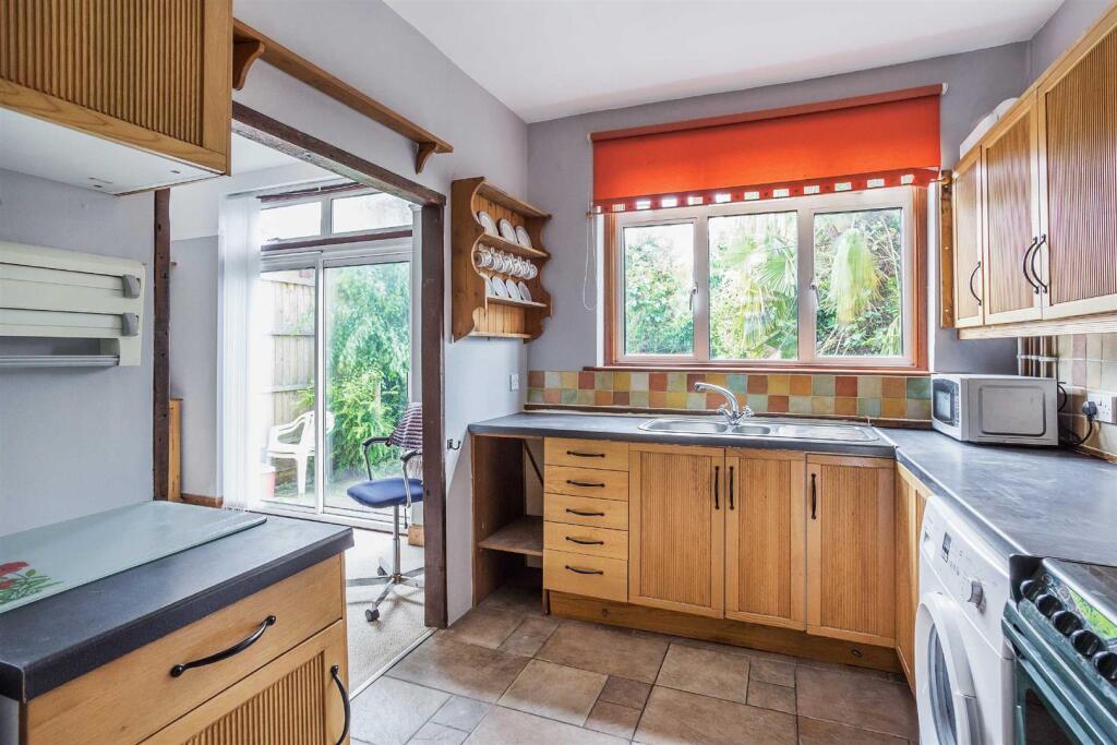 House in London - View 5