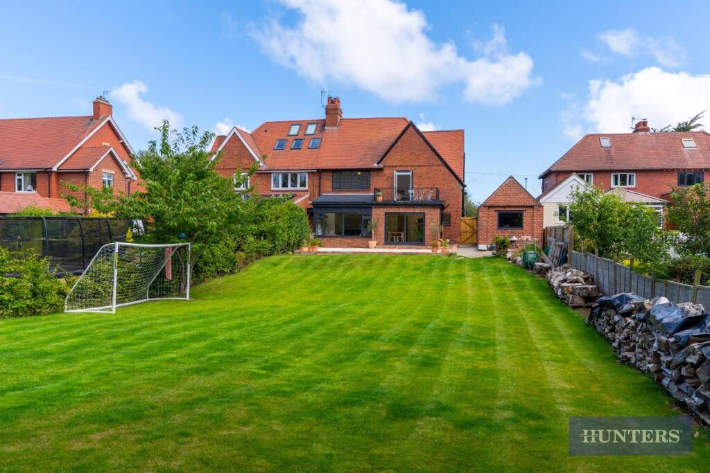 House in York, Newby and Scalby - More