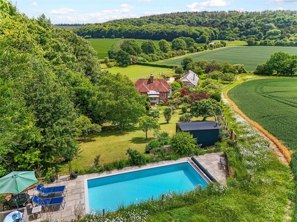 House in Chichester, Stoughton - View 4