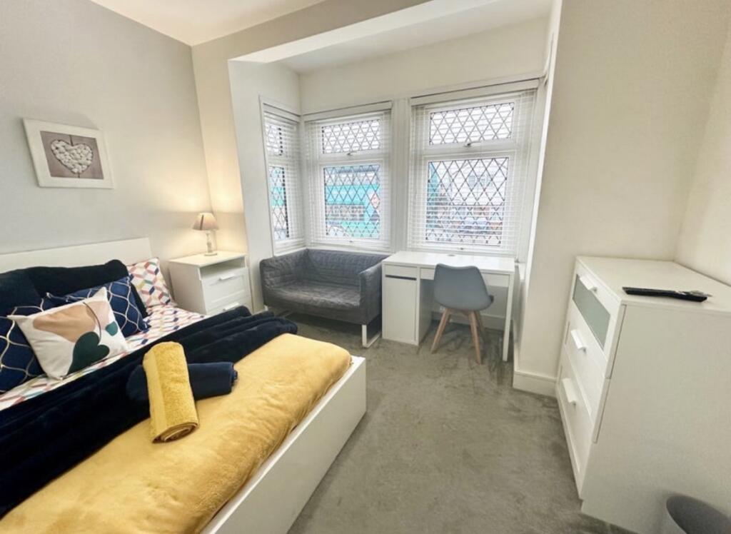 House in Reading - View 5