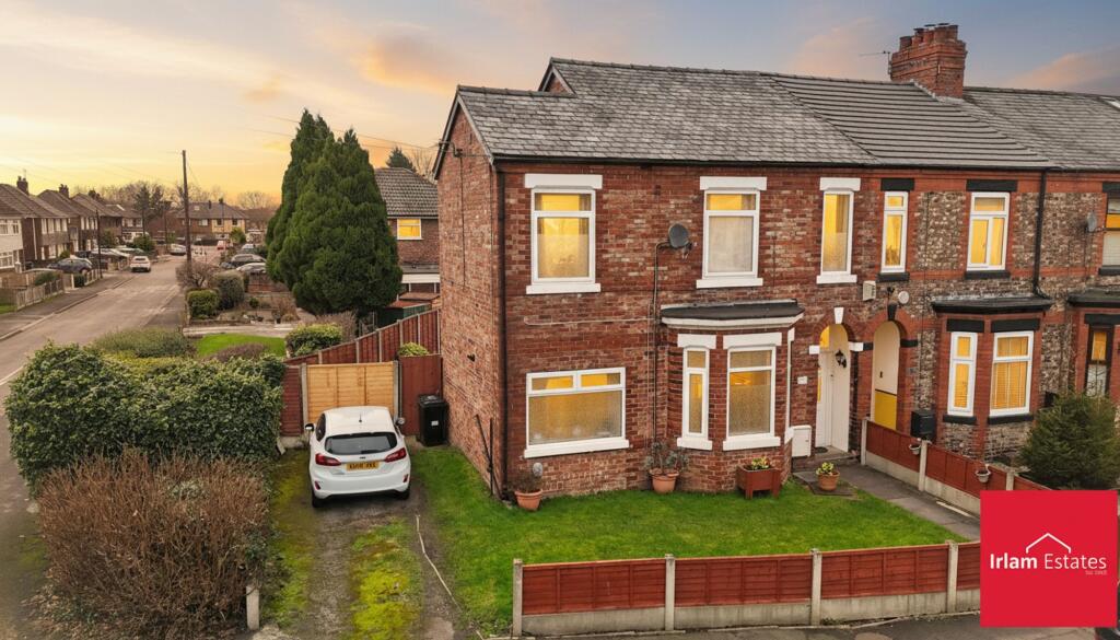 Main image of property: Lock Lane, Partington, M31