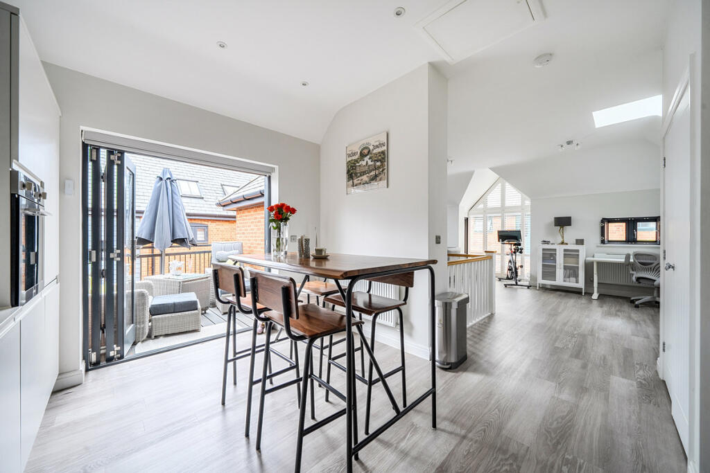 House in Reading - View 5