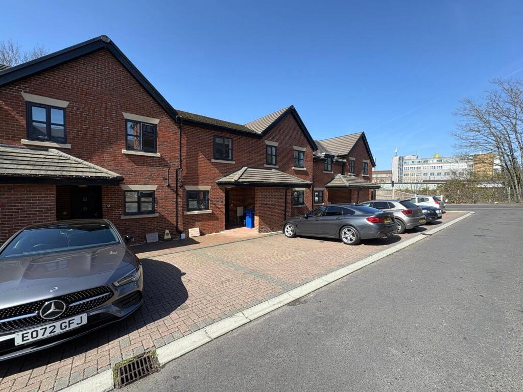 Main image of property: Crescent Drive, Aldershot, Hampshire, GU12