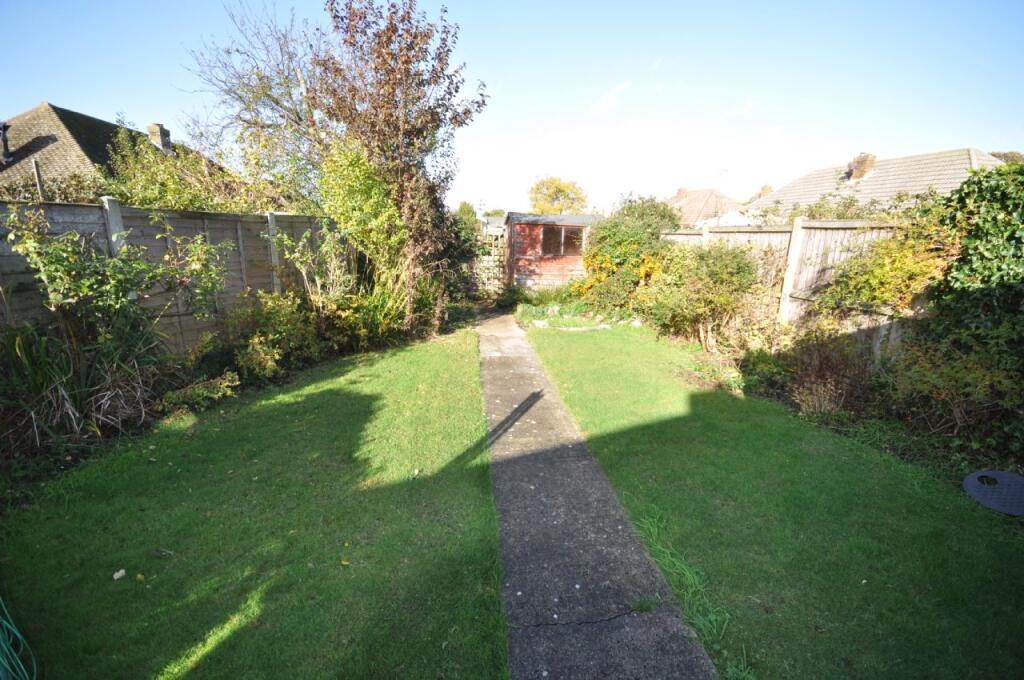 Temple Close, Frinton-on-sea photo 2