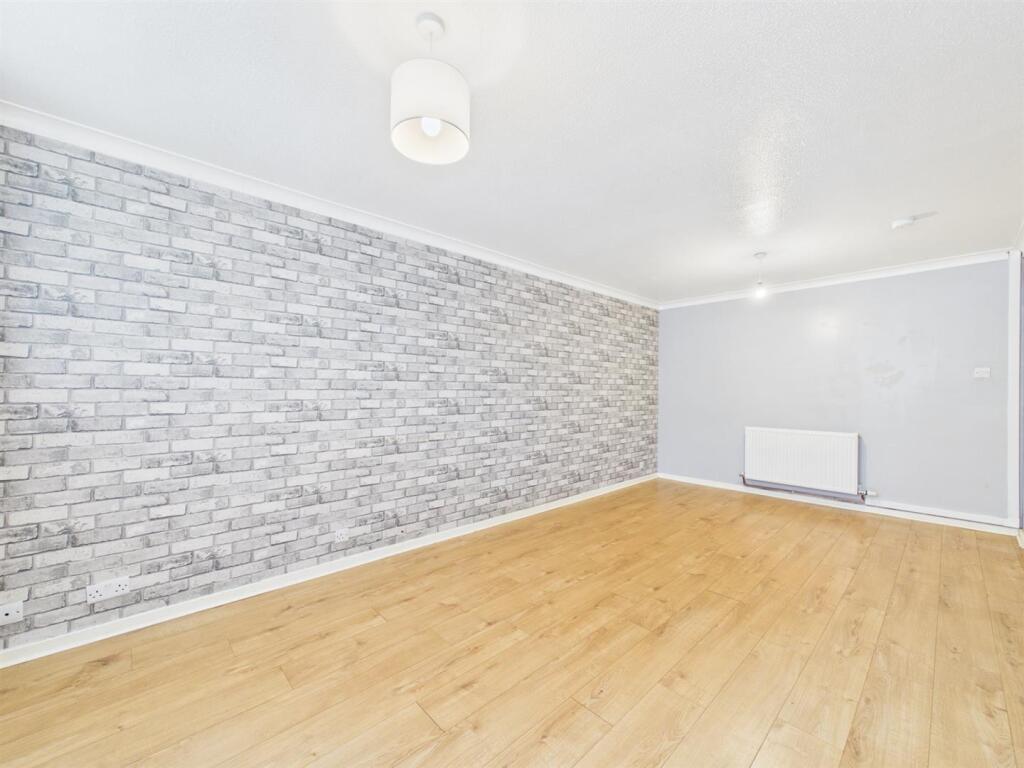 Apartment in Paisley - View 5