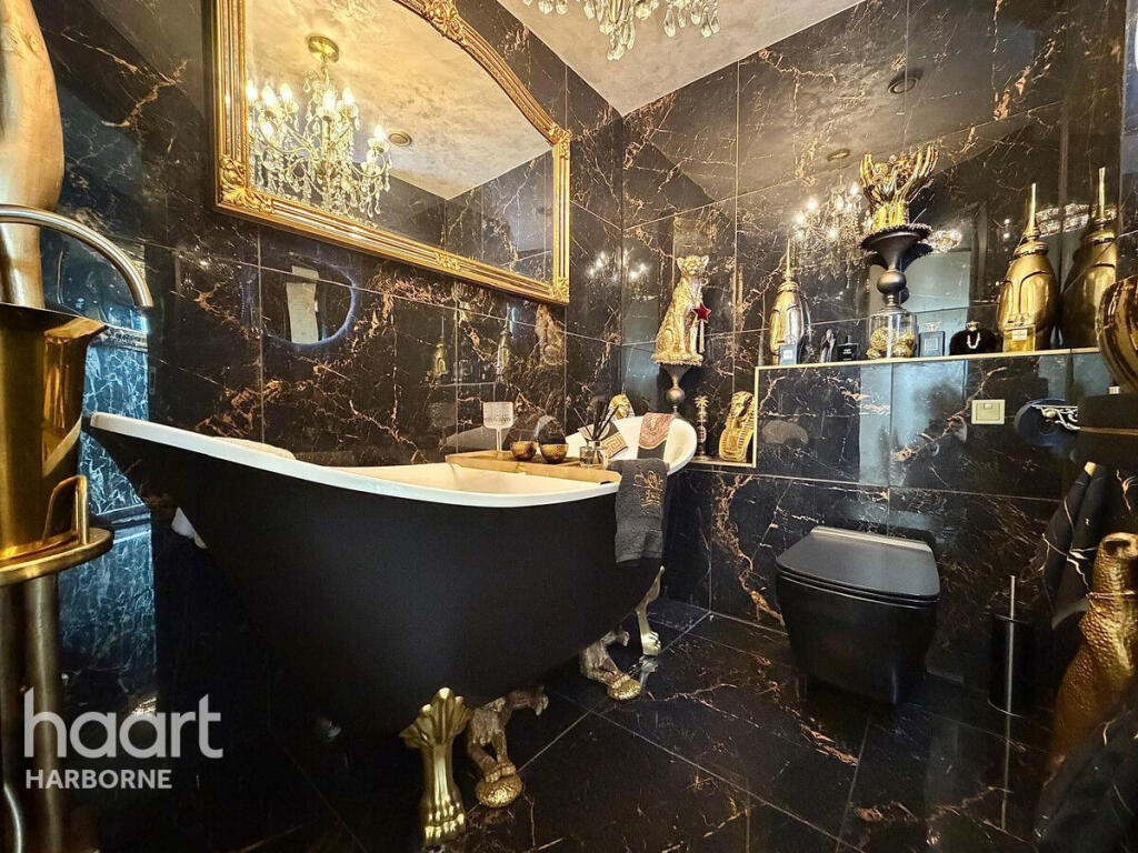 Main image of property: LUXURY APARTMENT, PARK CENTRAL