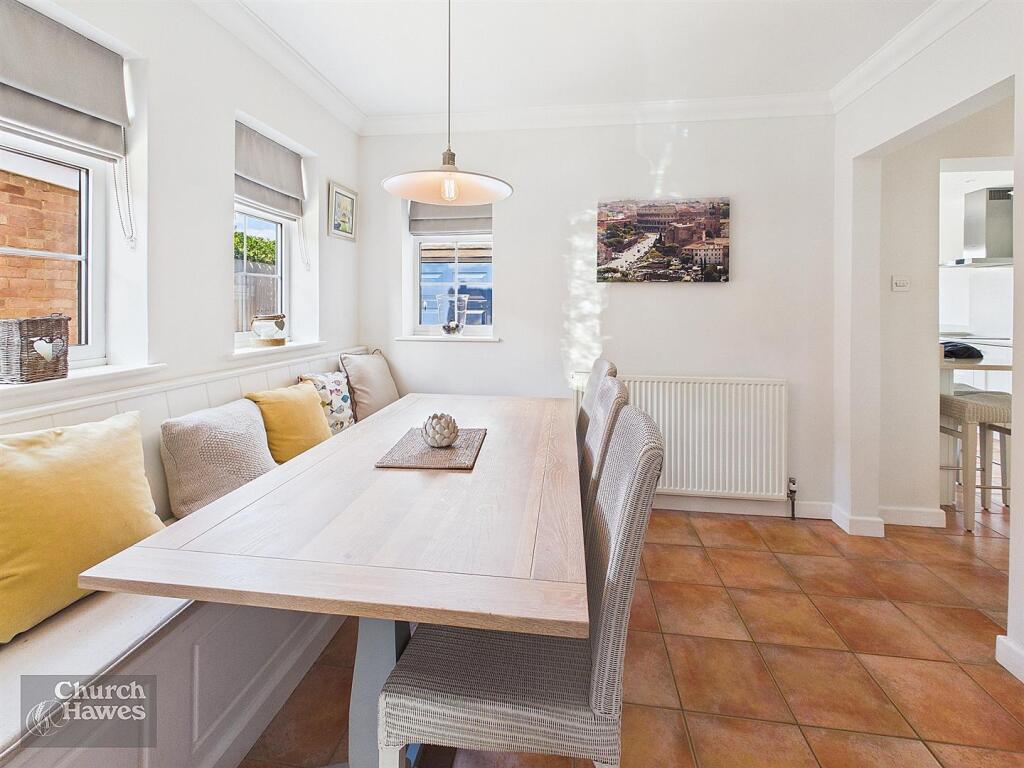 House in Chelmsford, Galleyend, Galleywood - View 4