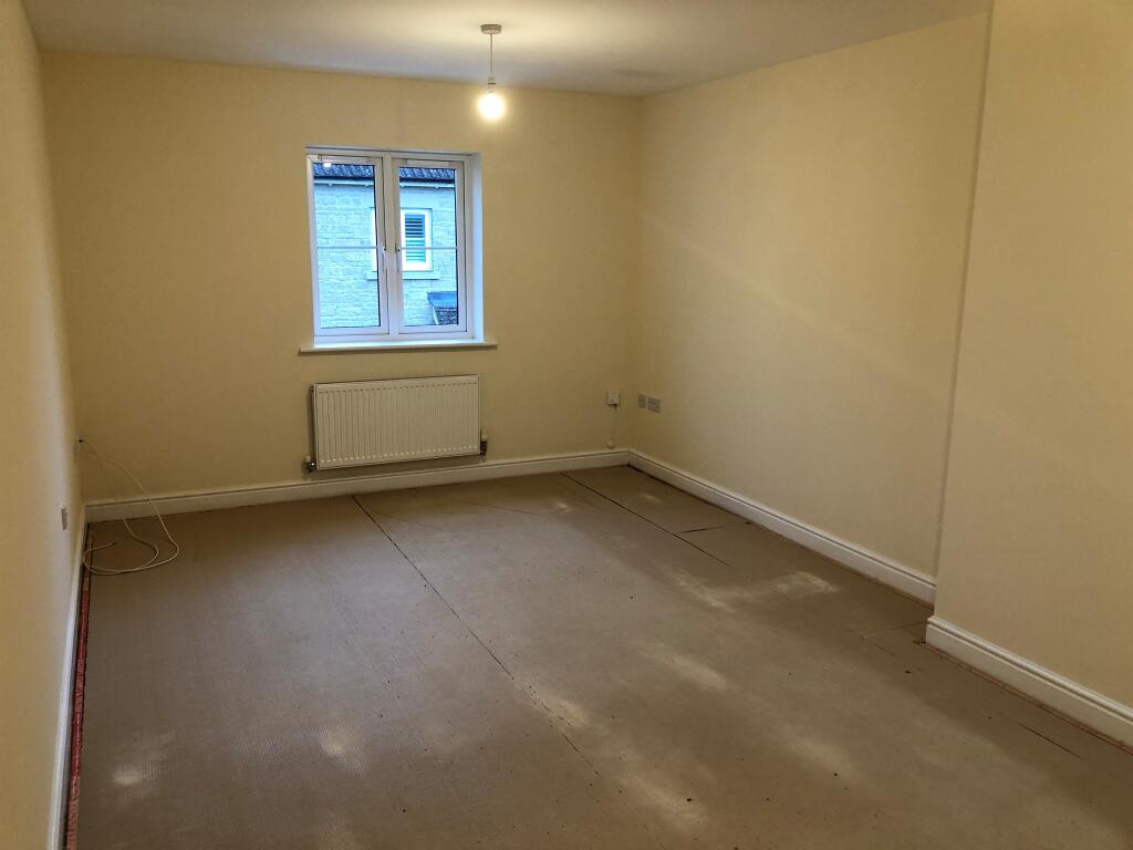6, Privet Way, Corsham photo 4