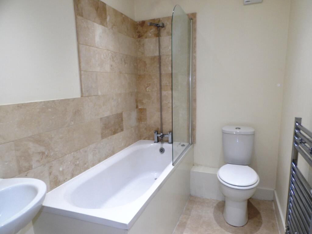 Apartment in Maidstone, Kent - View 5