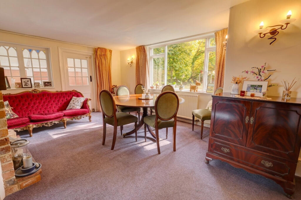 House in Princes Risborough, Buckinghamshire - View 2