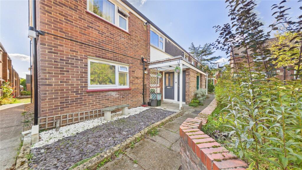 Main image of property: Mowbray Road, London, SE19