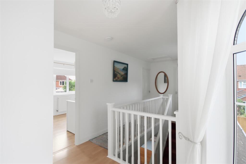 House in North East Derbyshire, Holymoorside and Walton - View 4
