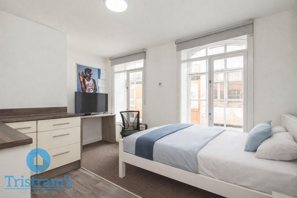 Apartment in Nottingham, Nottinghamshire - View 2