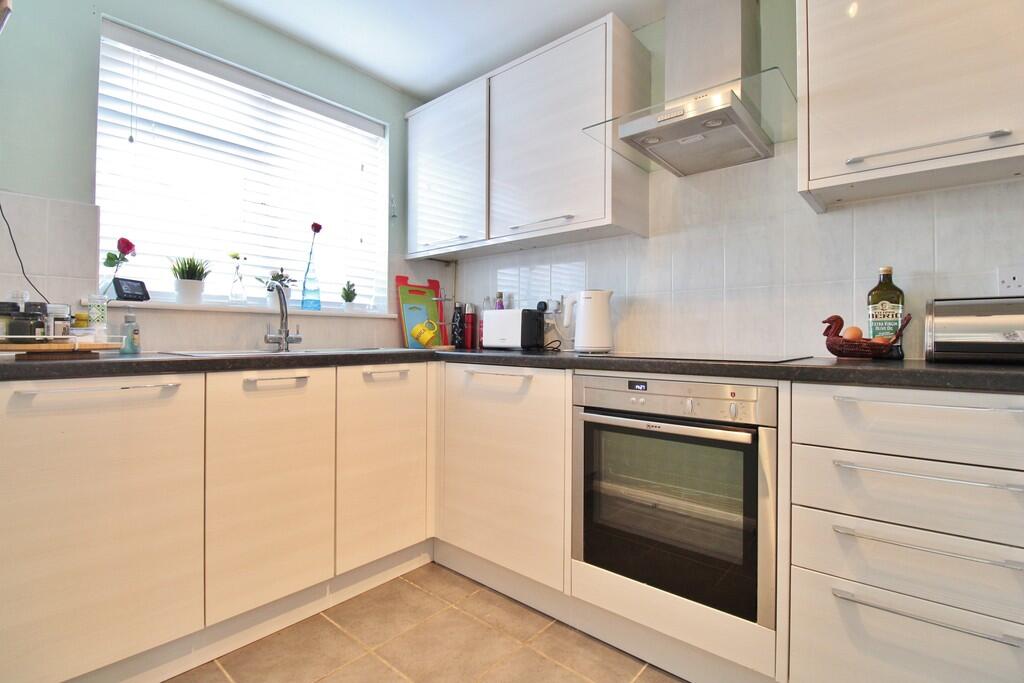House in Portsmouth - View 3