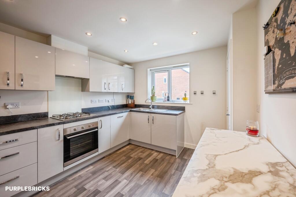House in Leconfield - View 2