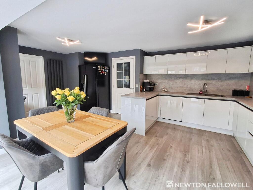 House in Peterborough - View 4
