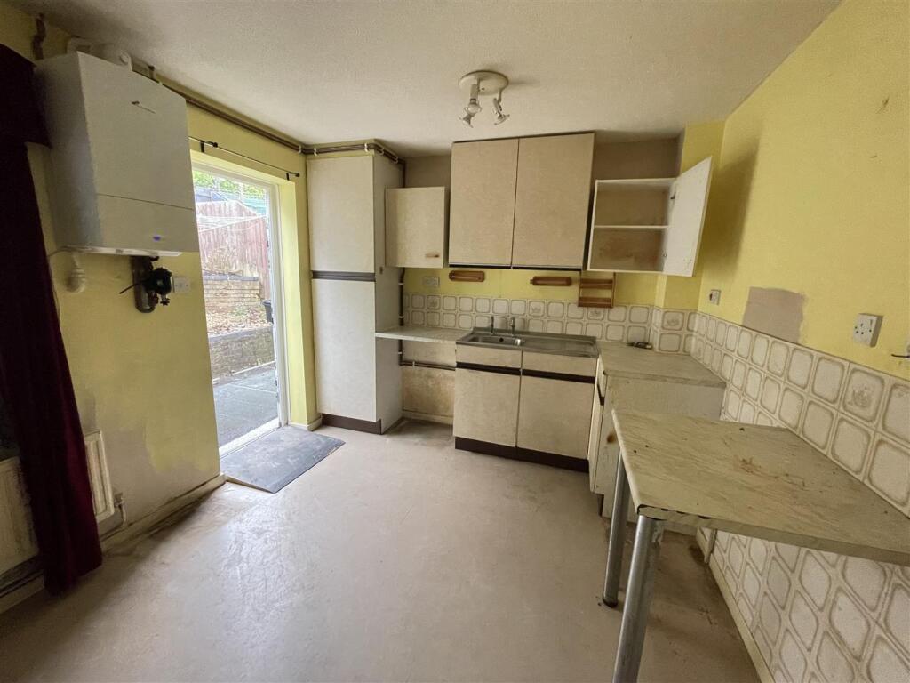 Linkway, Bishopdown photo 2