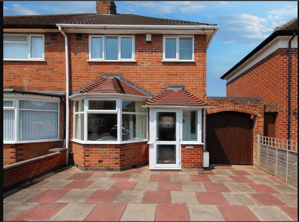 House in Leicester - More