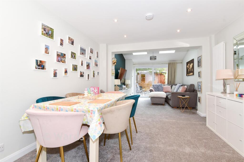 House in Tonbridge and Malling, Leybourne - More