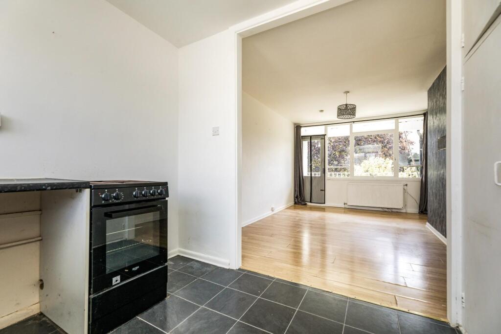 Apartment in Sheffield - More
