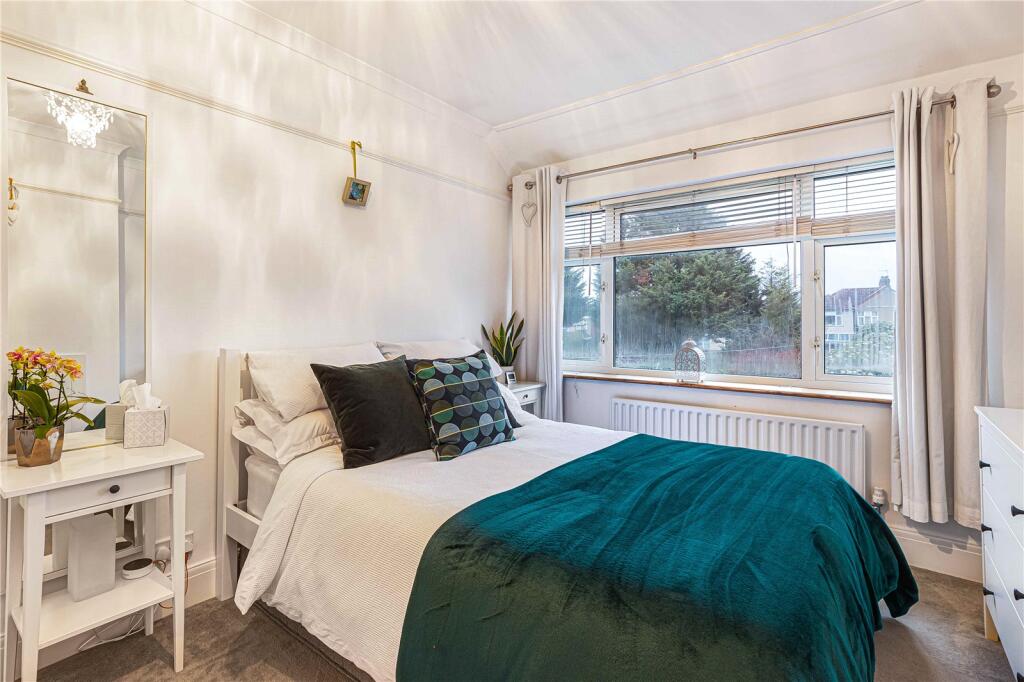 House in Dartford - View 5