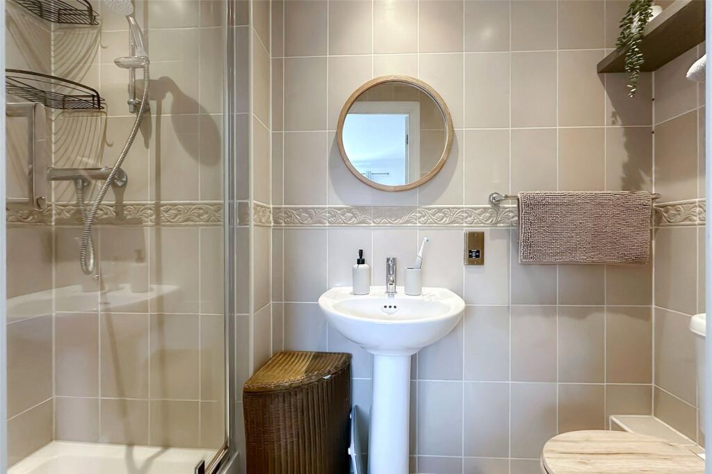 House in Arun, Rustington - More