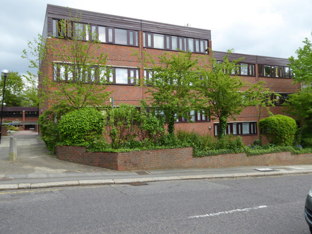 Main image of property: Morrison Court, Manor Road, Barnet, EN5