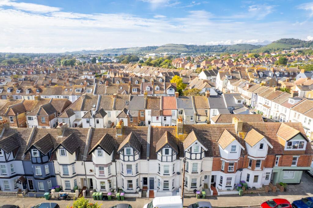 4-bed terraced on Linden Crescent, Folkestone, CT19, £270,000