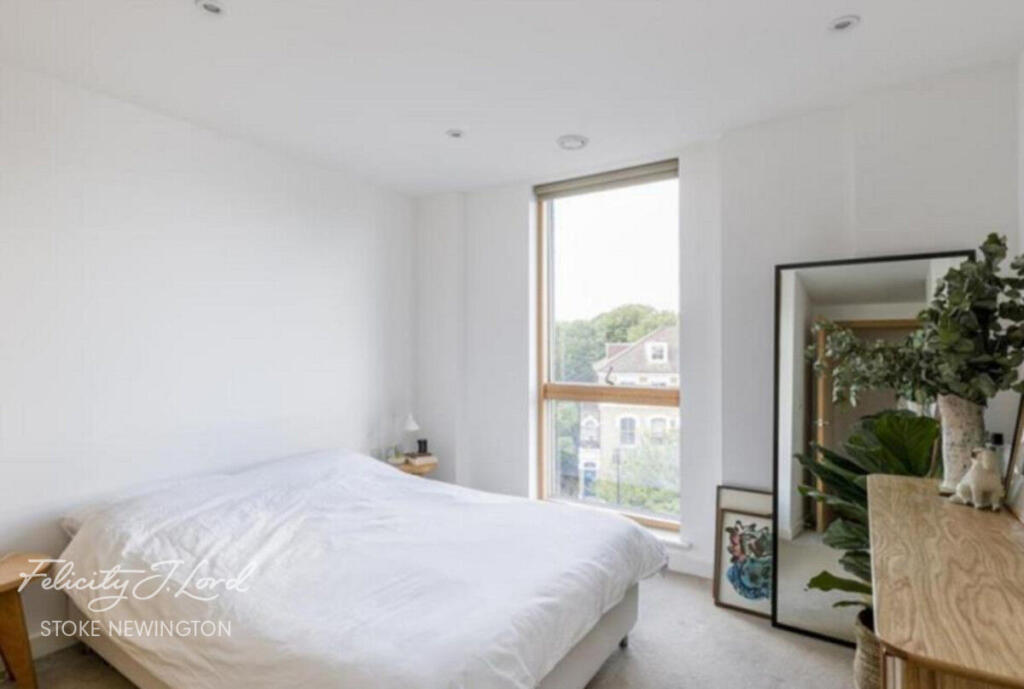 Main image of property: Green Lanes, London