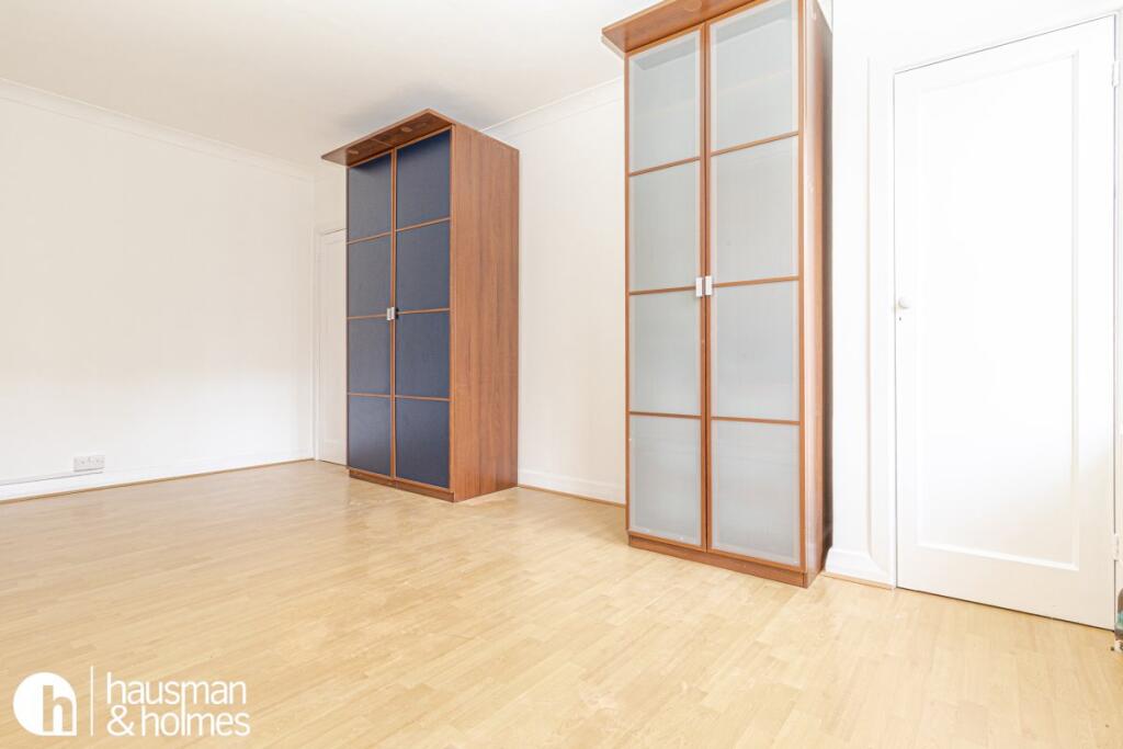Apartment in London - View 4
