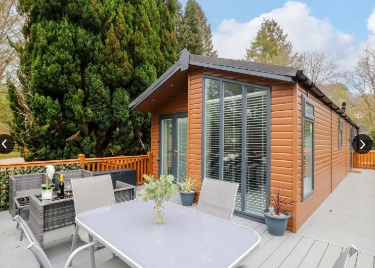2-bed caravan on Squirrels Nook, North West England, Troutbeck Bridge, England, LA23 1LF, United Kingdom, £135,000