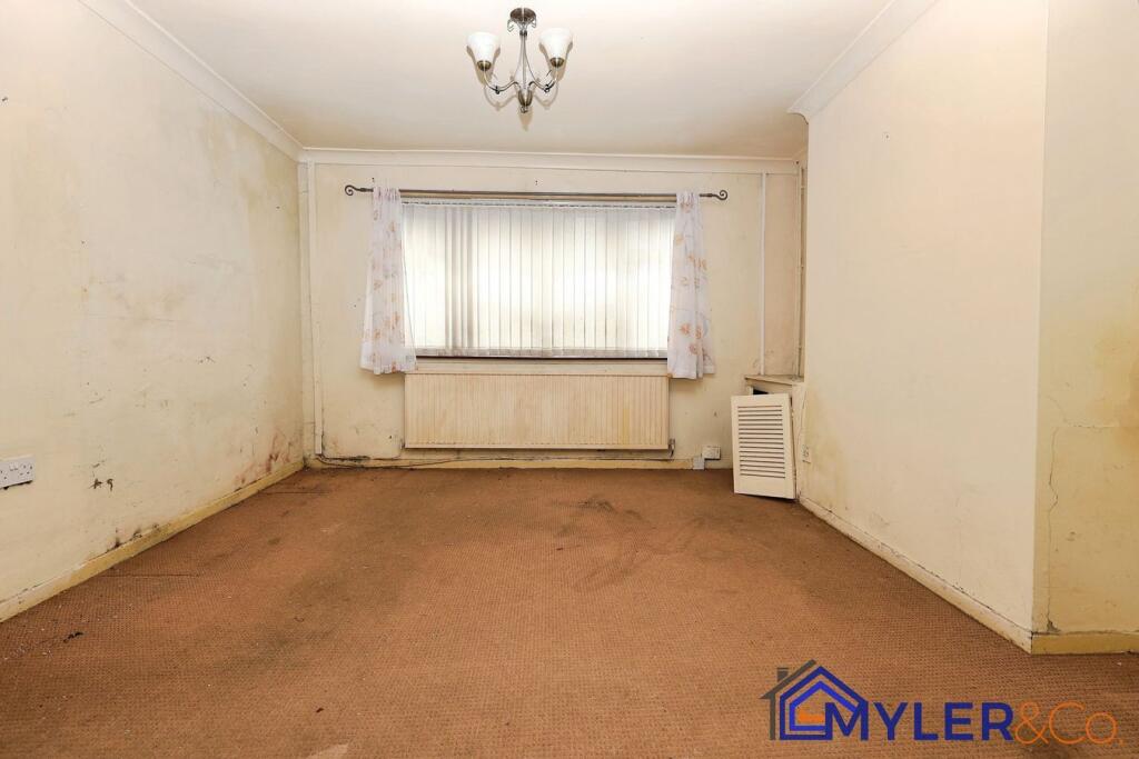 House in Widnes, Kingsway Estate - View 3