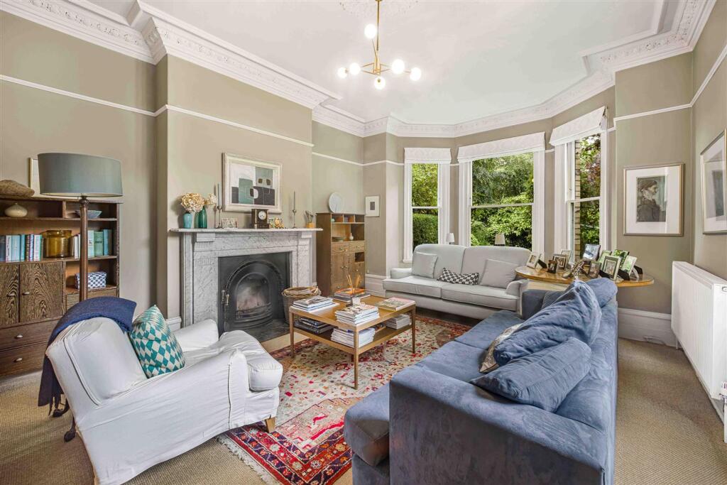 Marlborough Road, Bowdon, WA14 photo 4