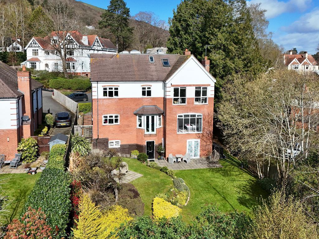 Main image of property: 11 Holly View Drive, Malvern, Worcestershire, WR14 4BF