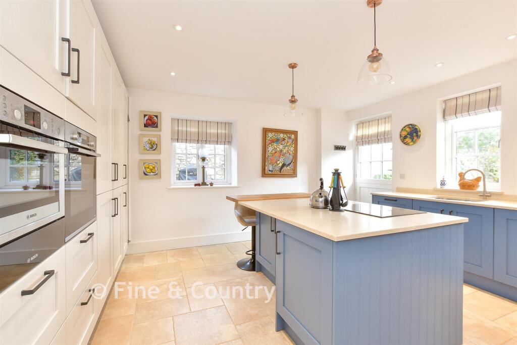 4-bed house on Sandown Road, Bembridge, Isle of Wight, £700,000