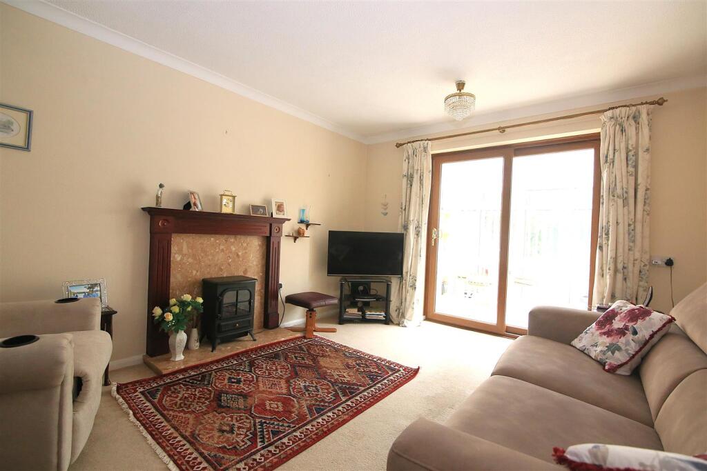 House in Rugby, Dunchurch - View 4