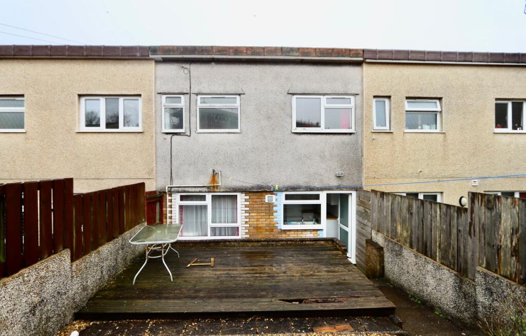 2-bed terraced on Willow Court, Newbridge, Newport, NP11 5LW, £120,000