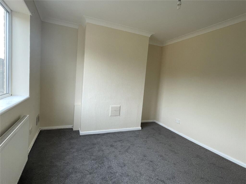 House in Worksop, Kilton - More