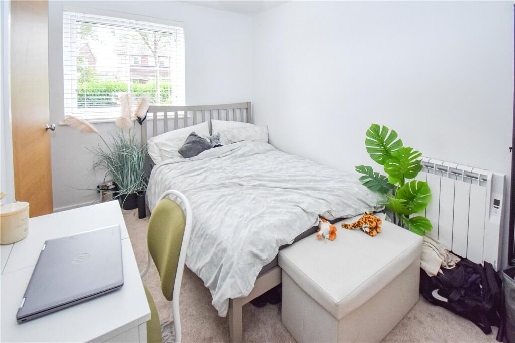 Apartment in Lambourn, West Berkshire - View 5