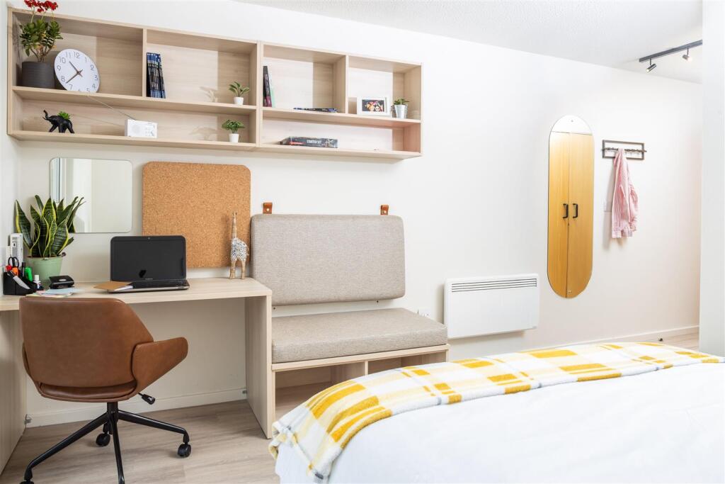 Apartment in Liverpool - View 6