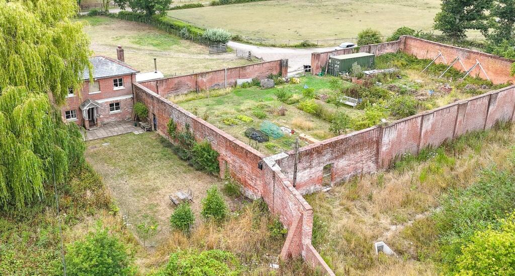 Main image of property: Marchwood Park, Marchwood, Southampton, SO40